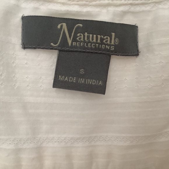 Natural Reflections White Embroidered Cap Sleeve Button Down Shirt S PRE-OWNED - Picture 9 of 10